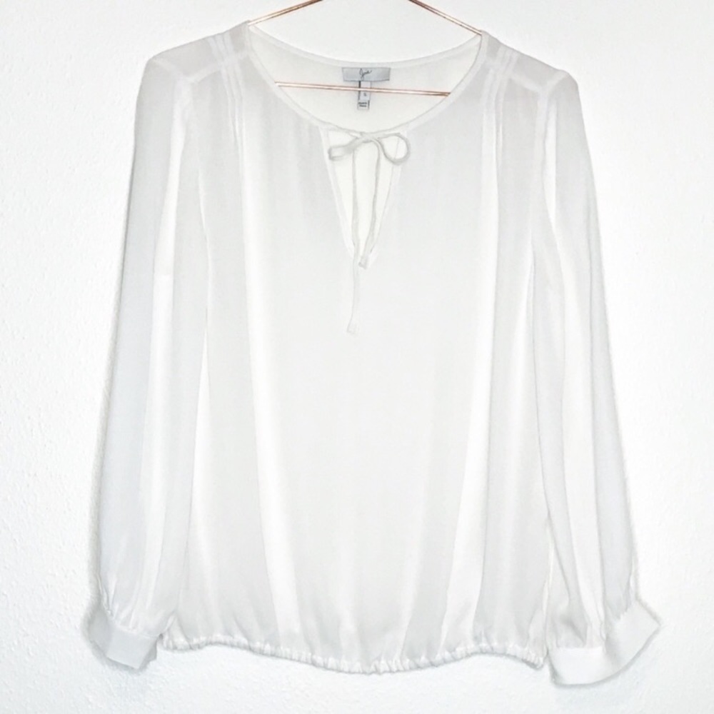 Joie 100% silk ivory long-sleeve keyhole blouse with bubble hem